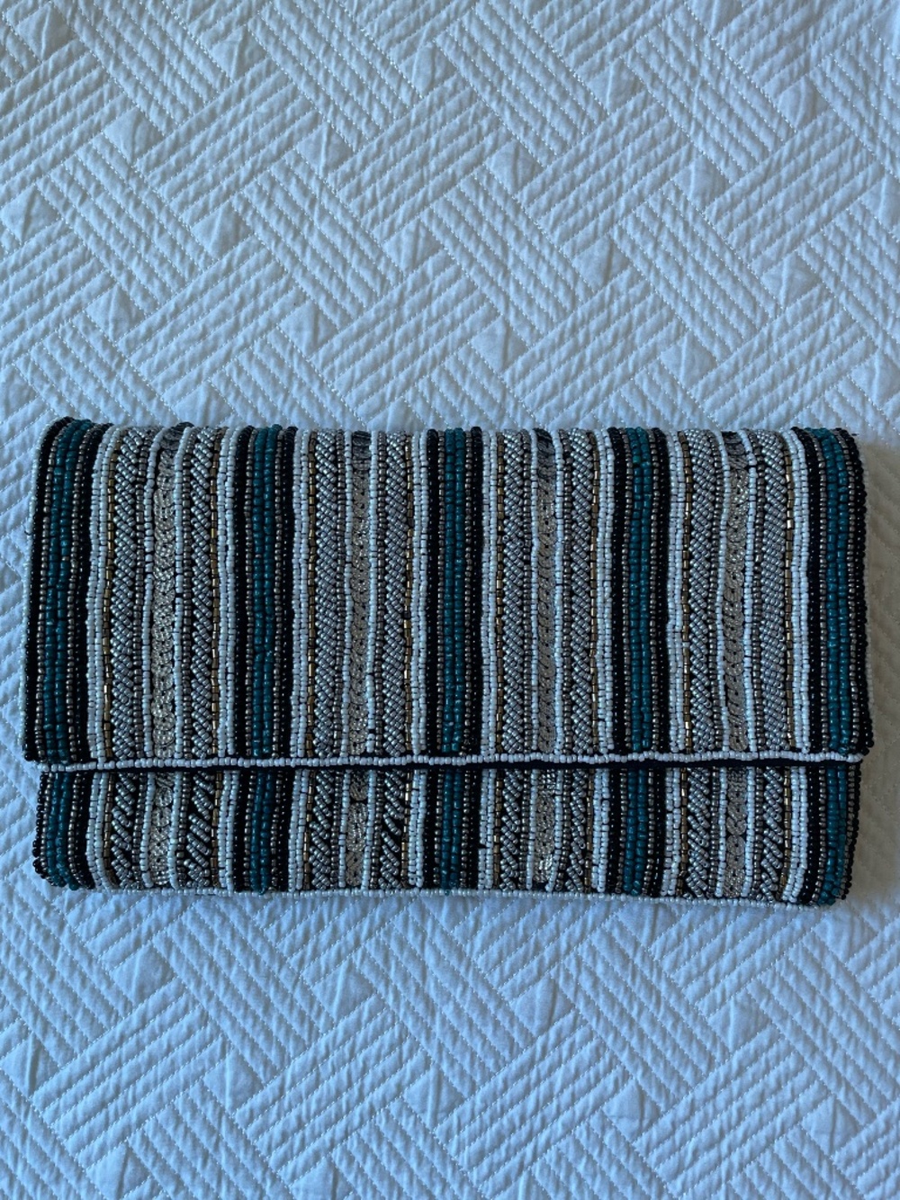 Beaded teal/silver/gold stripped clutch crossbody with optional gold chain strap - Picture 7 of 12